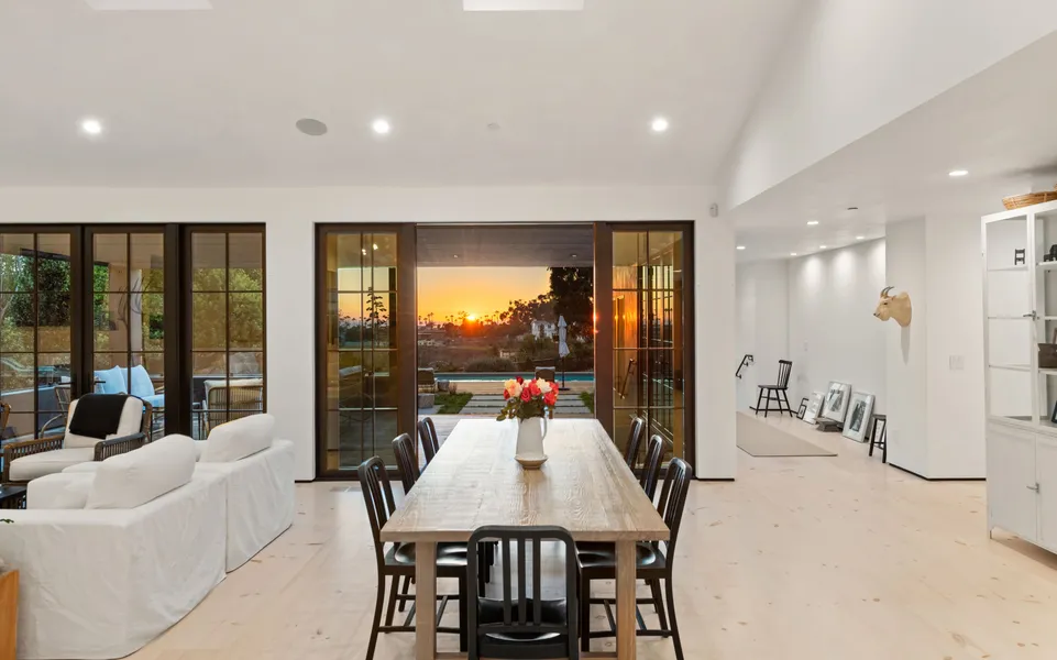Warner Residence - Image 22